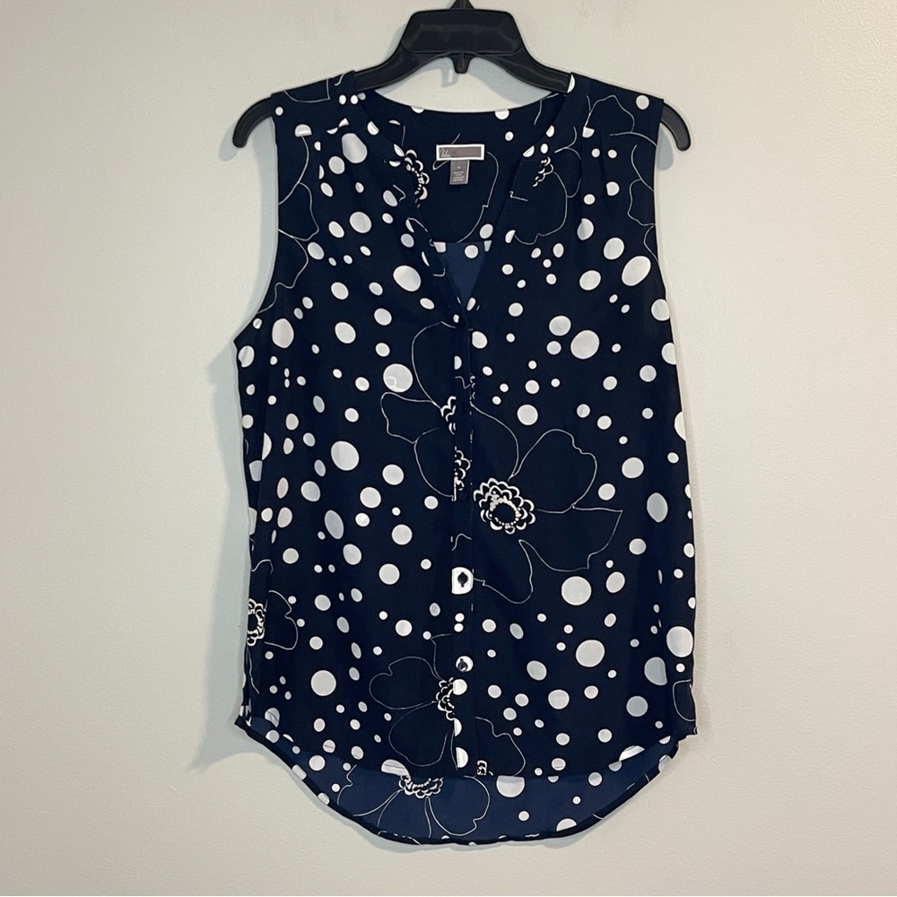Chelsea 28 Black with White Floral print tank Medium